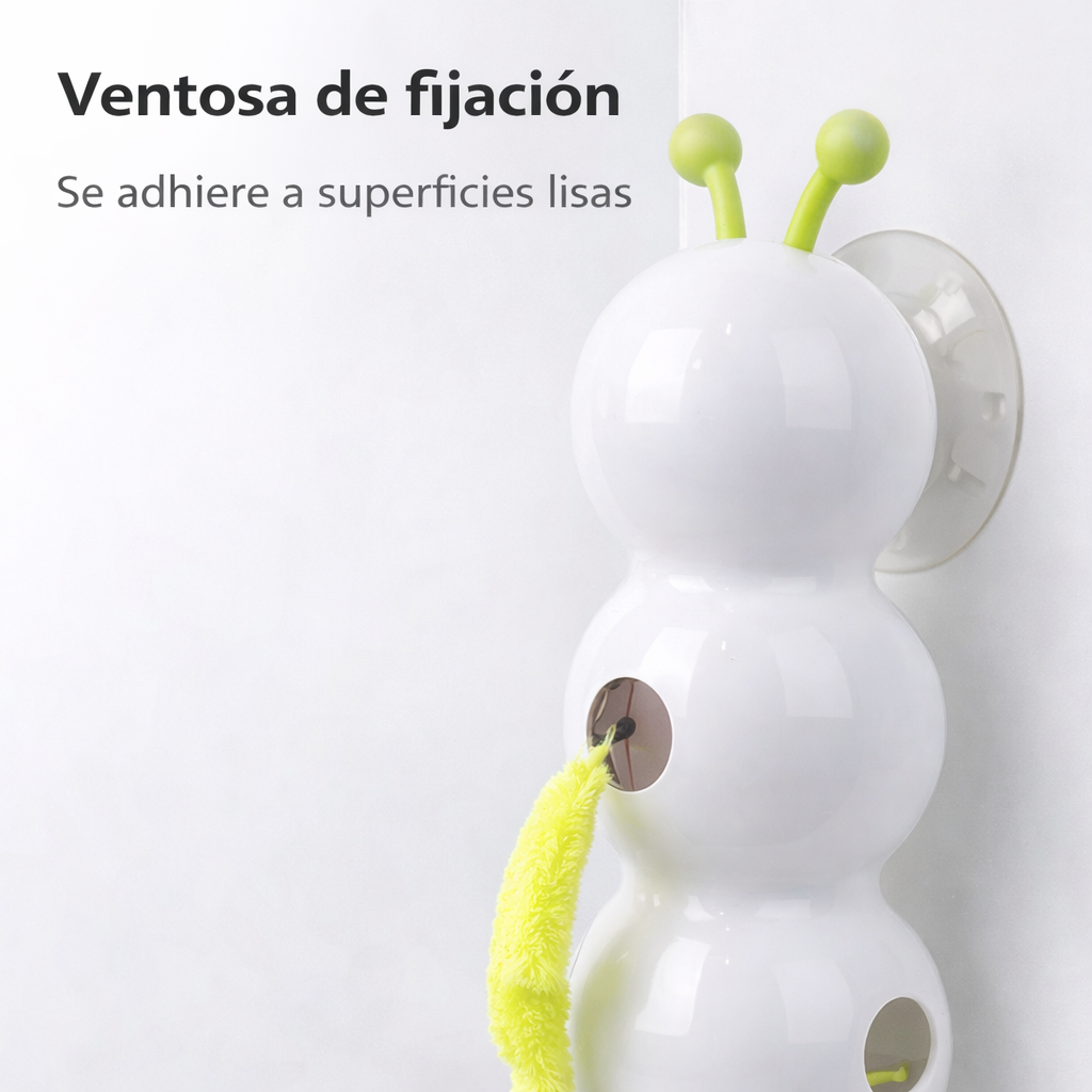 Detalle de la ventosa transparente del juguete HuntTail Pro diseñada para adherirse firmemente a superficies lisas como vidrio, azulejos o puertas